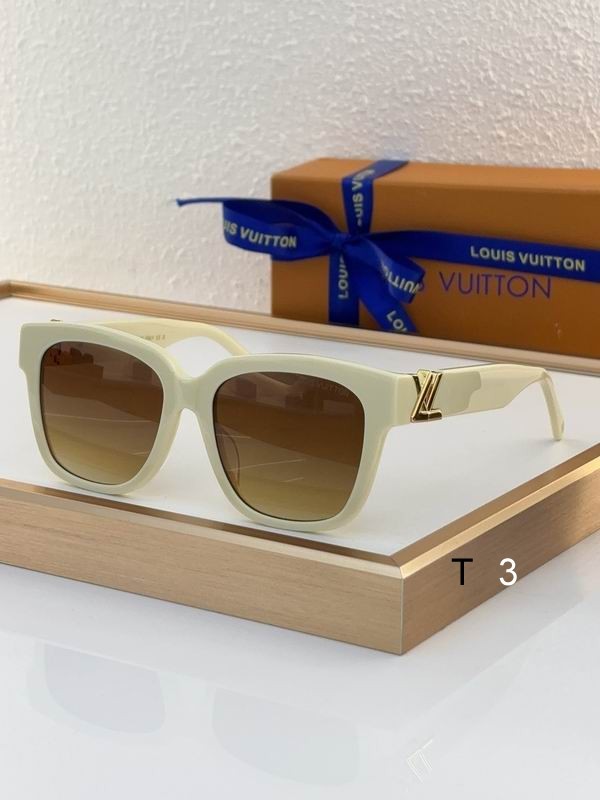 LV Sunglasses 678